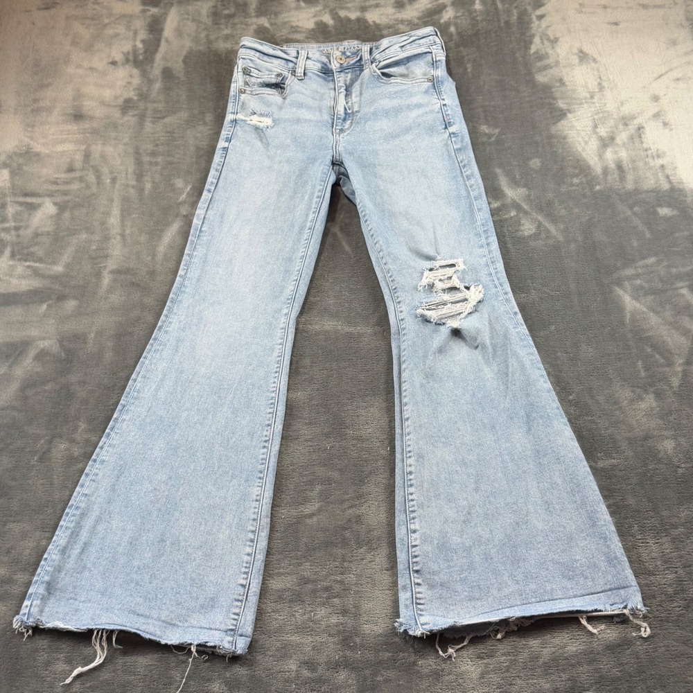 American Eagle Super High Rise Flare Jeans Distressed Light Wash 6 Regular